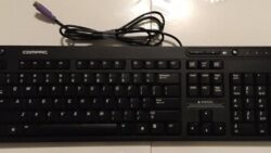 Compaq Wired Keyboard FCCID E5XKB5137- (Model 5137